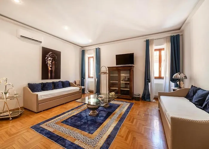 דירה Luxury In Panoramic Terrace Fontana Di Trevi רומא